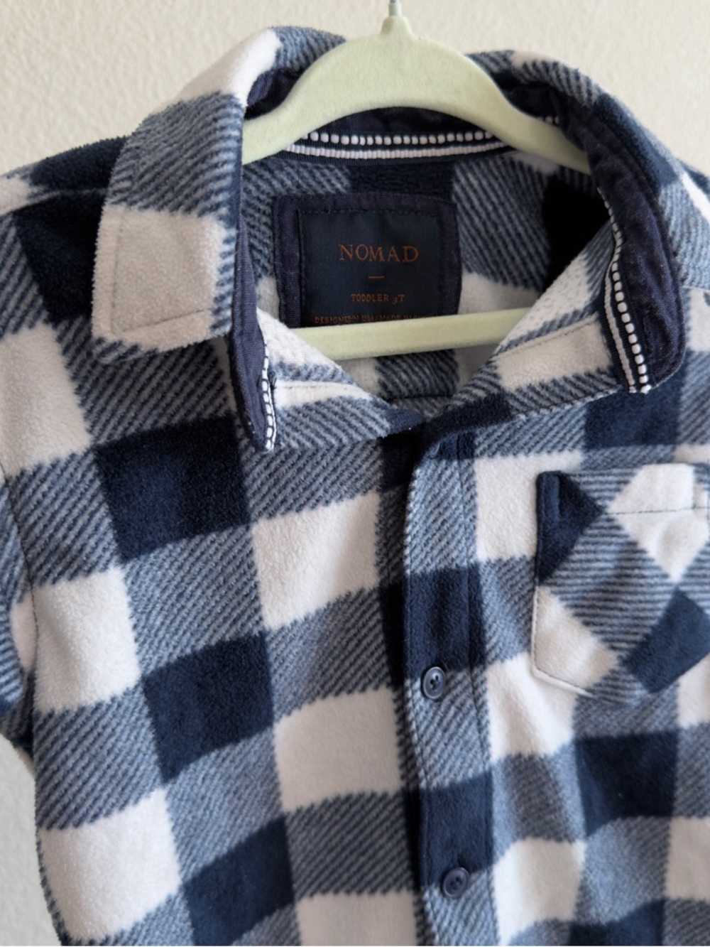 Nomad 3T Buffalo Plaid Fleece Button Up Shirt Navy Gray White Cozy Top Fall - Picture 4 of 13